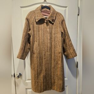 VINTAGE & RARE Brown Herringbone Wool Coat Custom Made Brown Tan Women's M / L